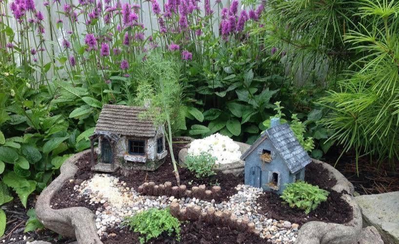 Fairy Garden Miniature Set Backyard Oasis™